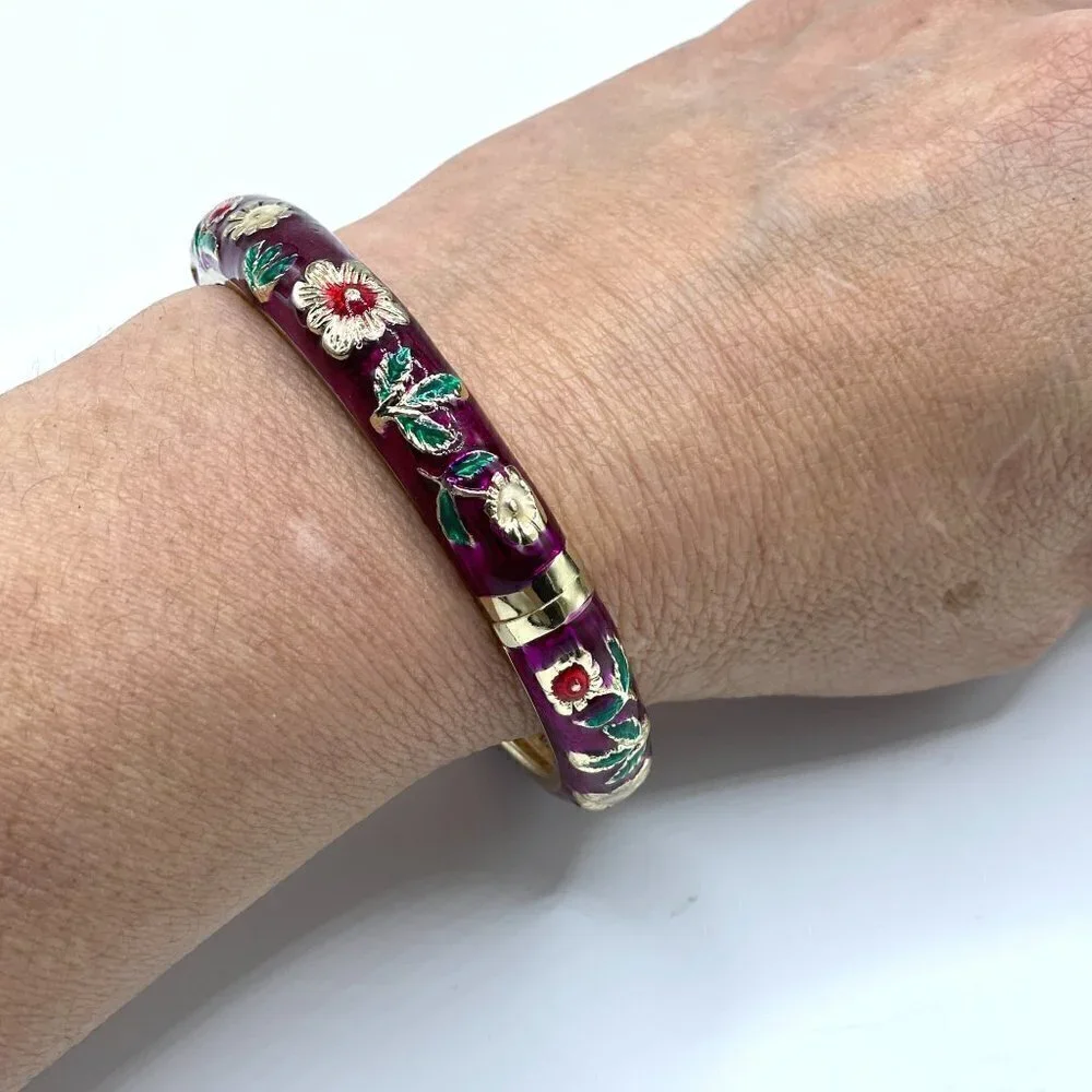 Jiu Long Xing Purple Enamel Floral Hinged Gold Tone Bangle Bracelet 2.25